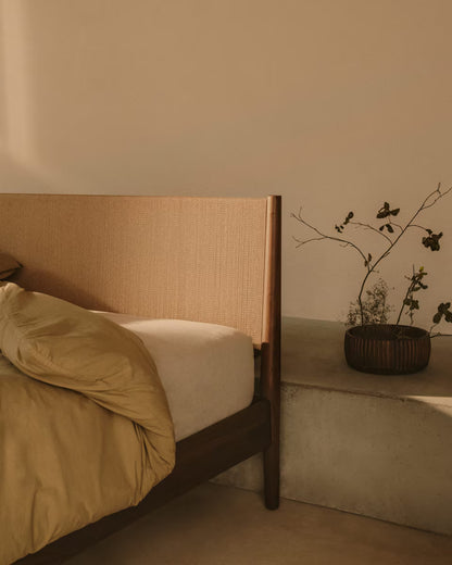 Elaine Queen Bed